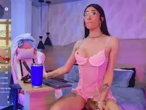 Cam4 Free Live Porn of kyliehot_