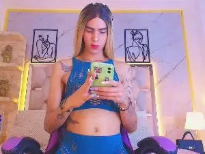 Cam4 Best Webcam of StyleQueen18