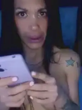Cam4 Watch Live Sex Cams of UmaBawer