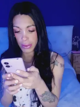 Cam4 Live Sex Cam of UmaBawer