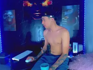 Cam4 Sex Chat of SweetSexCouple