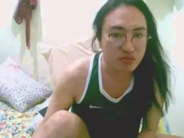 Cam4 Adult Webcam of HottieCreamy