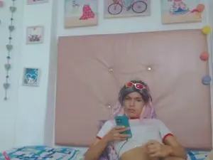 Cam4 Live Sex Cam of Aleja_Scoott_