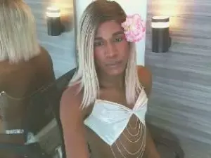 Cam4 Private Sex Chat of clarissaAdhams