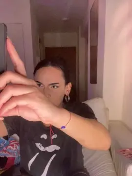 Cam4 Live Sex Cam of Tina_____