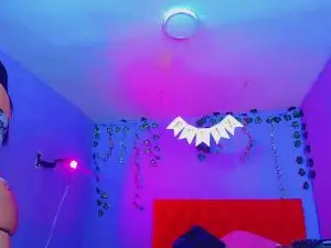 Cam4 Live Sex Cam of Dovecameron