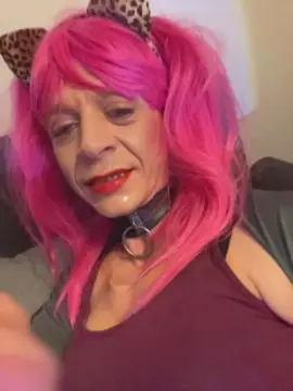 Cam4 Free Live Porn of Moniqu3Lov3