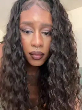 Cam4 Live Sex Cam of BadCamil69