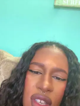 Cam4 Live Sex of BadCamil69