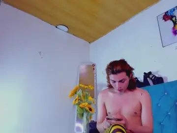 Cam4 Adult Video Chat of Tommy_Lovee