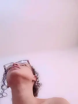 Cam4 Live Porn of Transputinha83