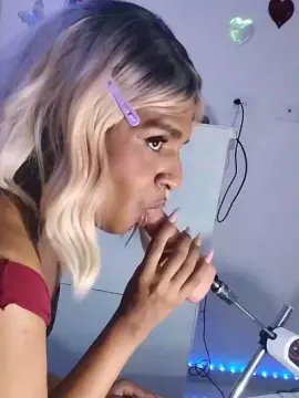 Cam4 Free Live Porn of Laboni_sweet