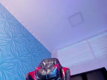 Milk_max18 from cam4