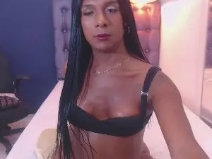 Cam4 Live Sex Cam of MichellRoux