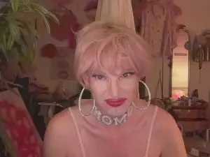 Cam4 Adult Video Chat of pinkyfagyboy