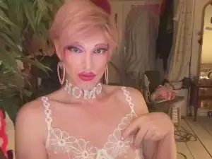 Cam4 Sex Chat of pinkyfagyboy