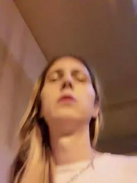 Cam4 Free Porn Cam of skylova69