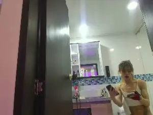 Cam4 Free Live Porn of stormytt_
