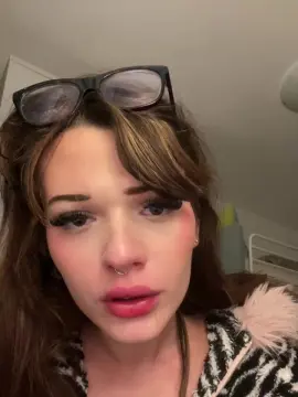 Cam4 Private Sex Chat of Tinatamiso