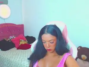 Cam4 Free Live Porn of lauracollingsss