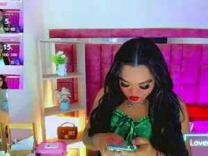 Cam4 Live Sex of ThiaraVarannes