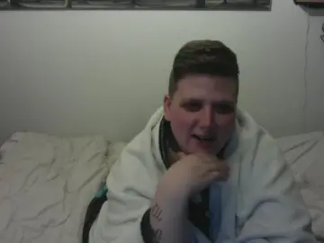 Cam4 Free Live Porn of ronny1996fun