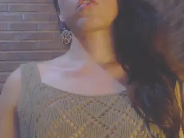 Cam4 Live Porn of yvy_zotz