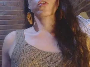 Cam4 Free Live Porn of yvy_zotz
