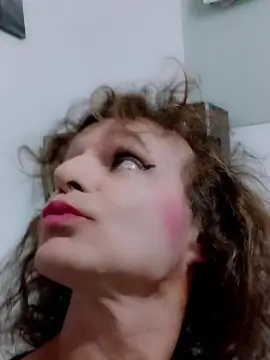 SabrinaTrv from cam4