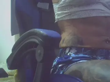 Cam4 Nude Webcam of Cris_Trans