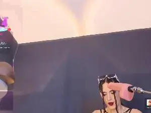 Cam4 Sex Chat of Agatha_Monfortt