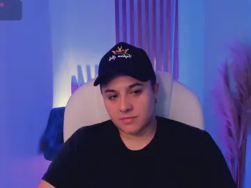 Cam4 Nude Webcam of iangilbert