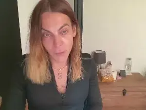 Cam4 Nude Webcam of Sophiaat40