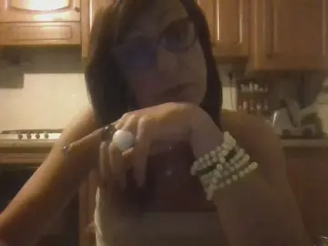 Cam4 Sex Cam of Tiabet