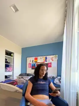 Dollya from cam4