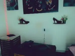 Cam4 Free Porn Cam of DominantDoll_D