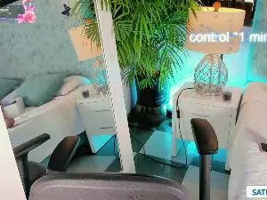 Cam4 Free Live Porn of Naomi_Collins