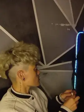 Cam4 Watch Live Sex Cams of Megan222_