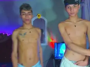 girls_bombons from cam4