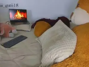 Cam4 Sex Cam of danii_rose