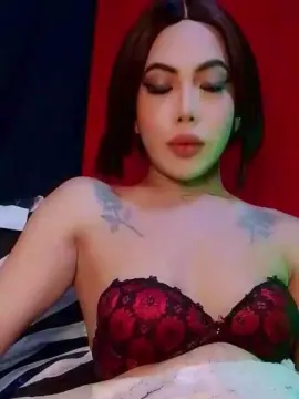 Ur_asianbaby from cam4