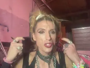 Cam4 Free Live Porn of TGirlBraT