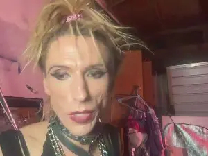 Cam4 Nude Webcam of TGirlBraT