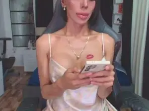 Cam4 Watch Live Sex Cams of SweetestCandice
