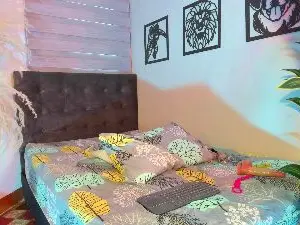 Cam4 Live Porn of velory_fire