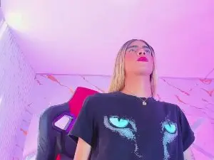 Cam4 Live Sex Cam of Gabyqueen1