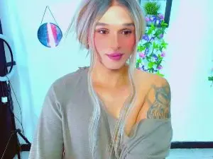 Cam4 Watch Live Sex Cams of monserrat18