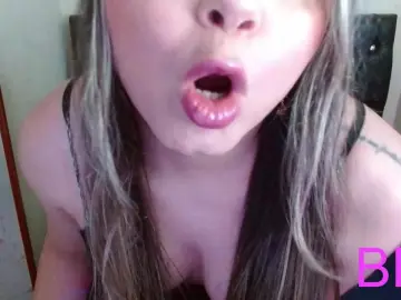 Cam4 Private Sex Chat of Cynthia94