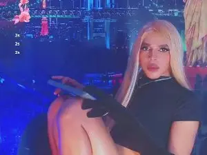 Cam4 Live Porn of tai_