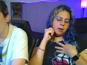 Cam4 Sex Cam of AlaniandLea